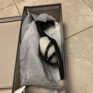 Size 9 fashion bug black sandals brand new
